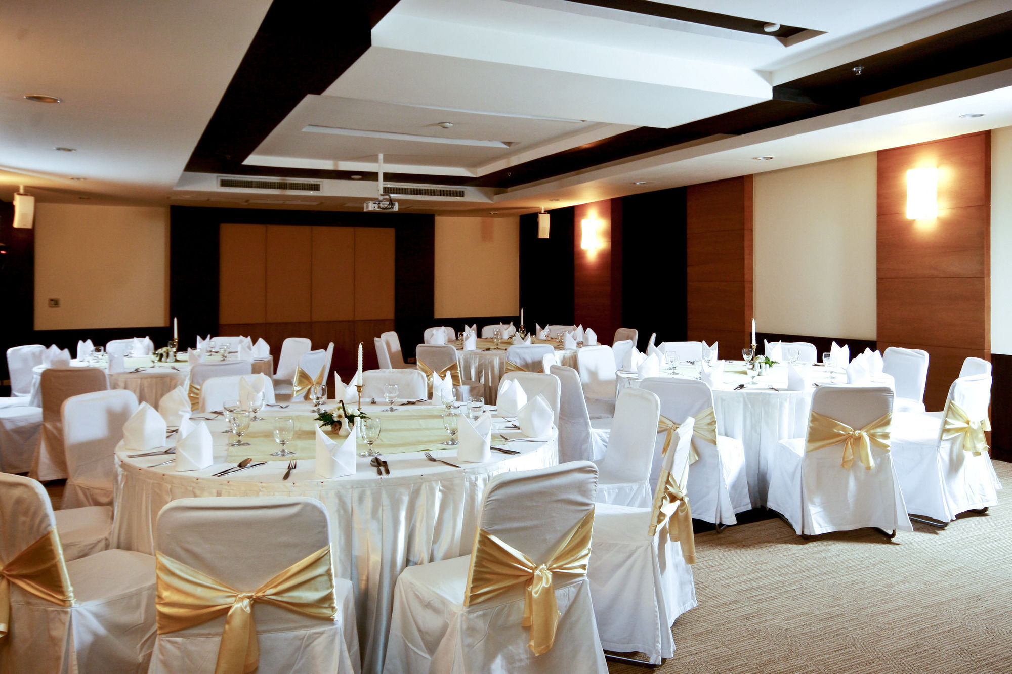 Kantary Bay Hotel And Serviced Apartments Sriracha Сирача Экстерьер фото